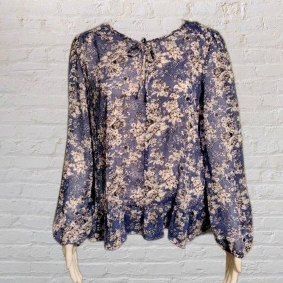 Blousology floral top, size large - Picture 1 of 7